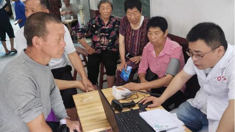 小标题：体检套餐的组成与作用